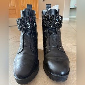 KARL LAGERFELD Women's Pippa Combat Boots Black Pebble Leather Size 7.5 with Box